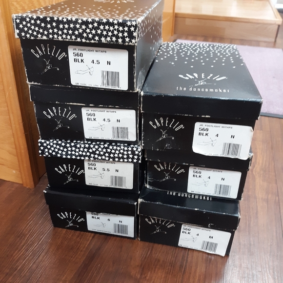 Deadstock!! Capezio Taps black or tan - Picture 8 of 11